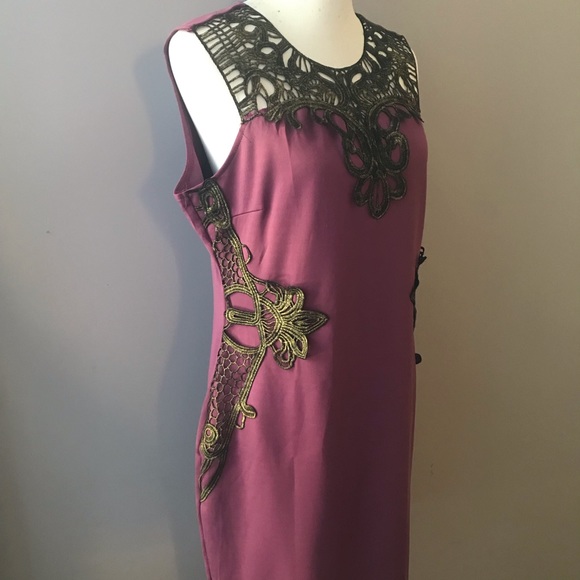 Purple dress with antique bronze appliqués - Picture 3 of 8